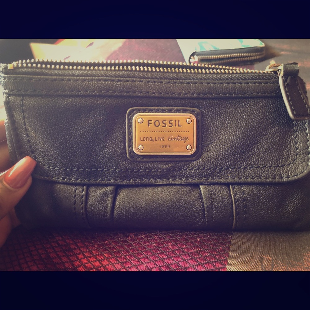Black multi compartment wallet
